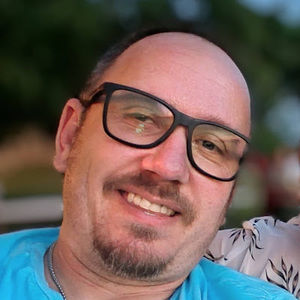 Meet your Posher, Bobby